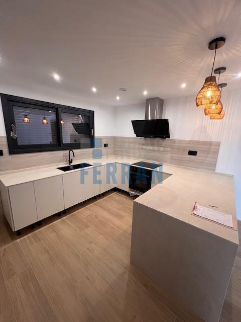 Venta de casa en Coma - Ruga