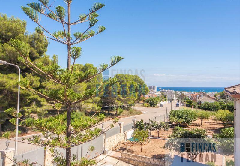 For sale of house in Coma - Ruga