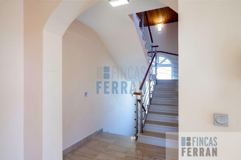 For sale of house in Coma - Ruga