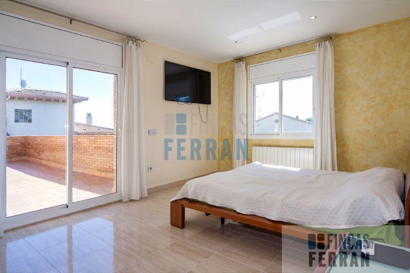 For sale of house in Coma - Ruga