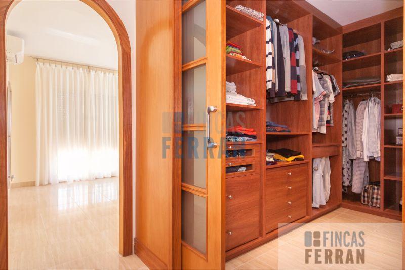 For sale of house in Coma - Ruga