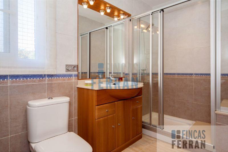For sale of house in Coma - Ruga
