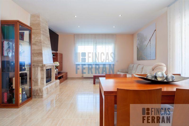 For sale of house in Coma - Ruga