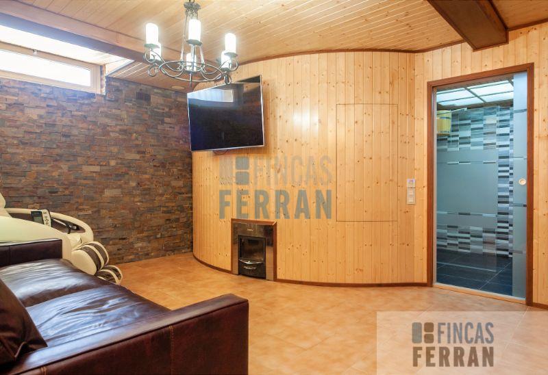 For sale of house in Coma - Ruga