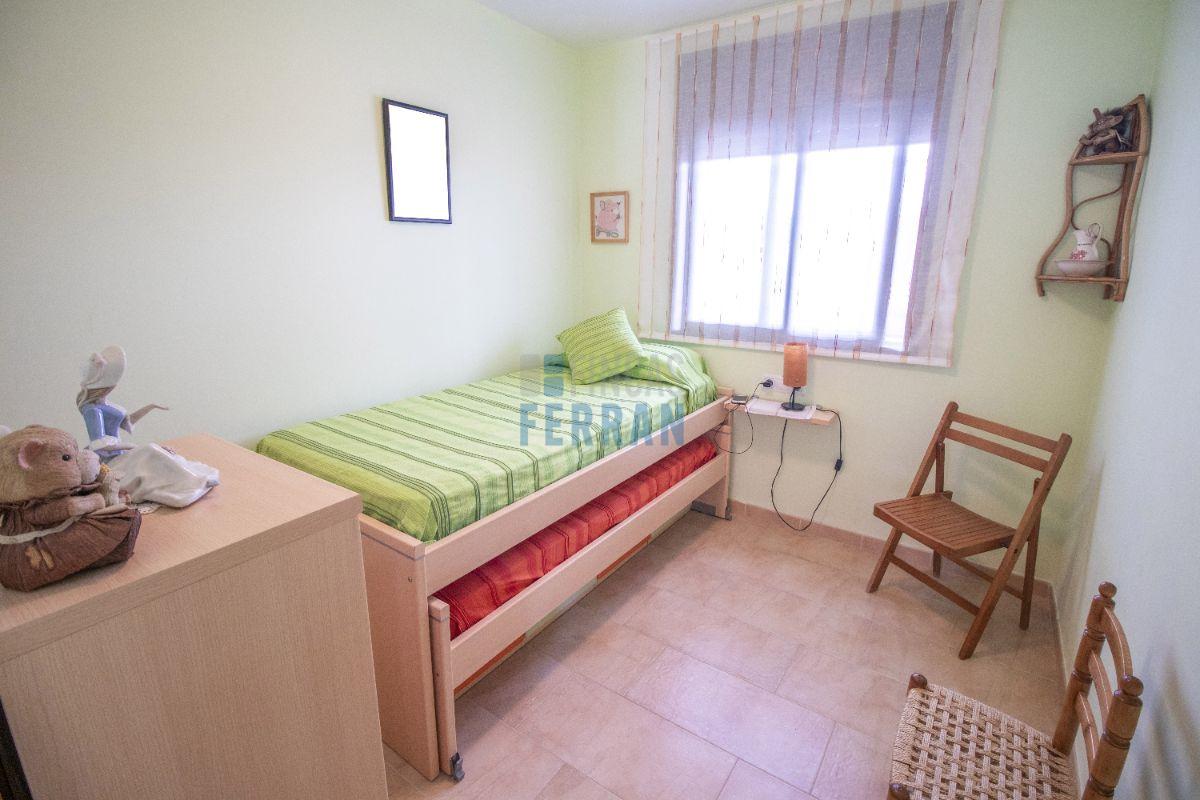 For sale of ground floor in Coma - Ruga