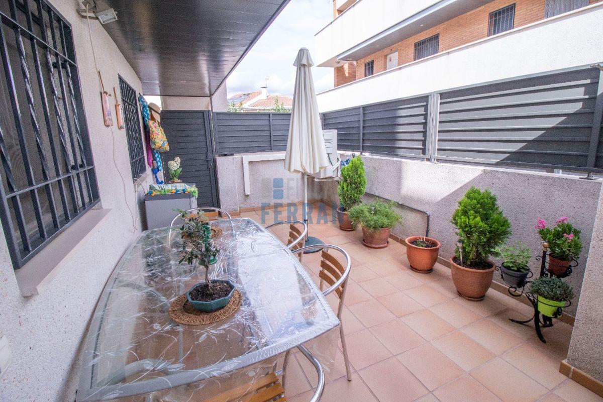 For sale of ground floor in Coma - Ruga
