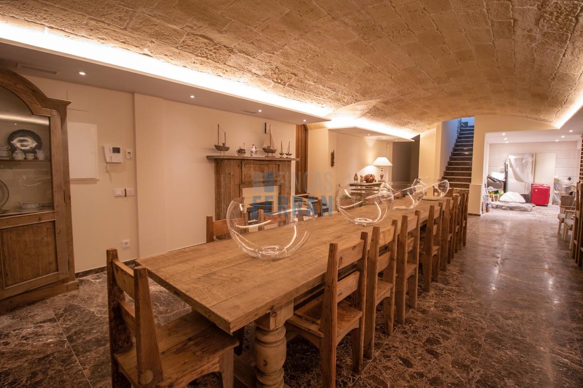 Venda de casa a Roda de Barà