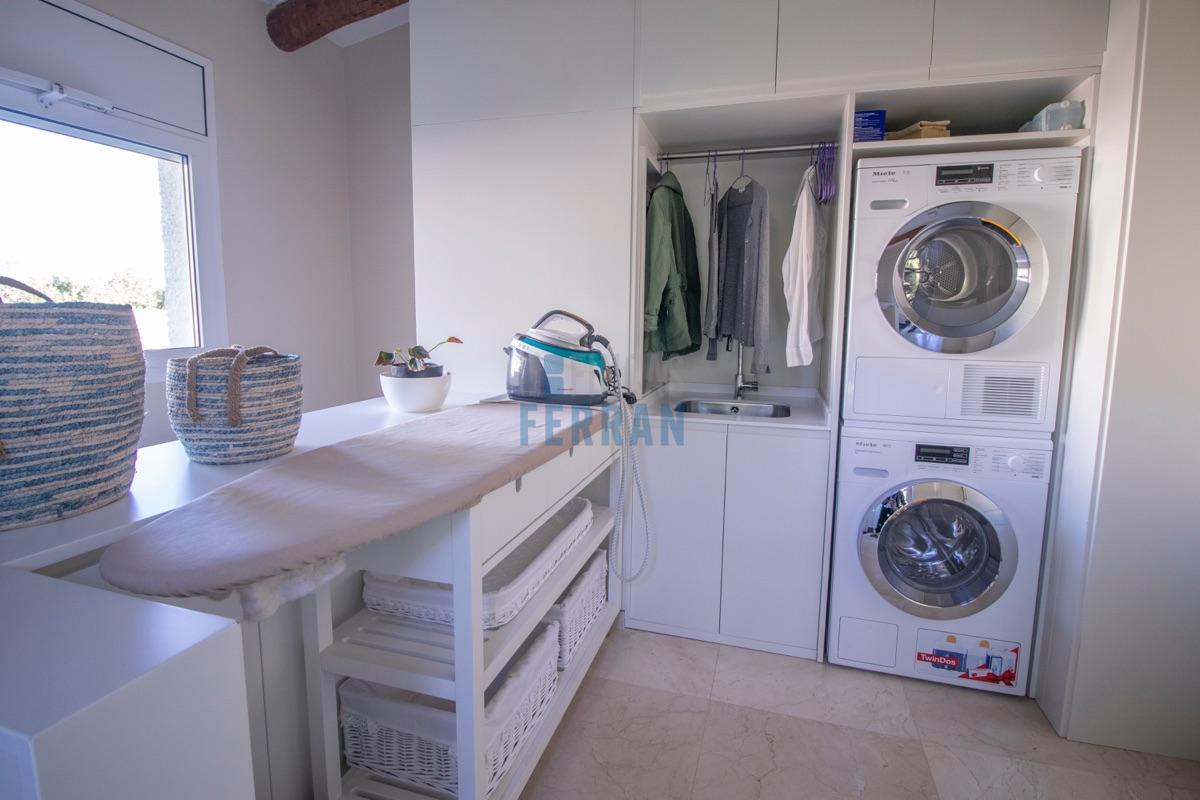 Venda de casa a Roda de Barà