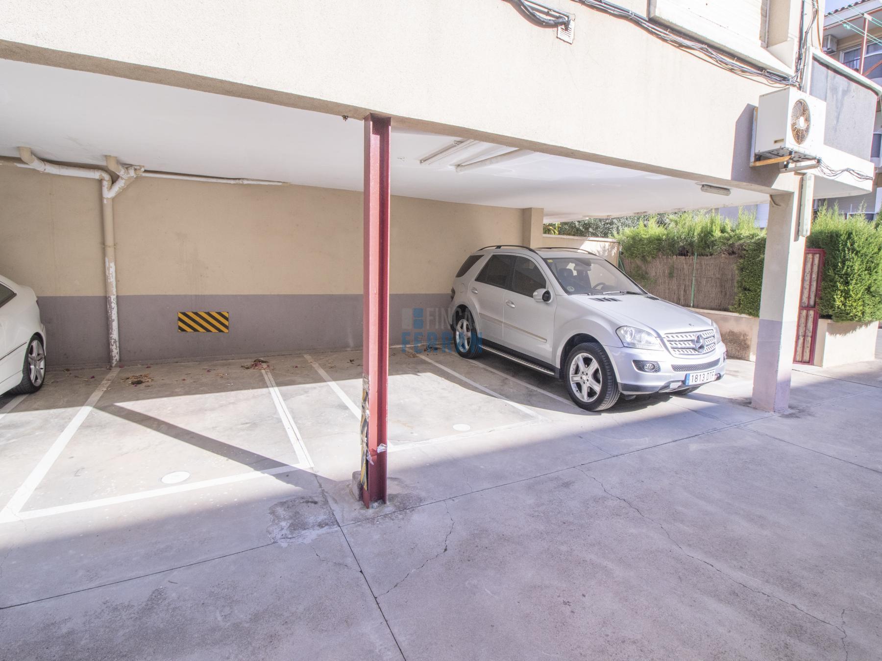 Venta de planta baja en Coma - Ruga