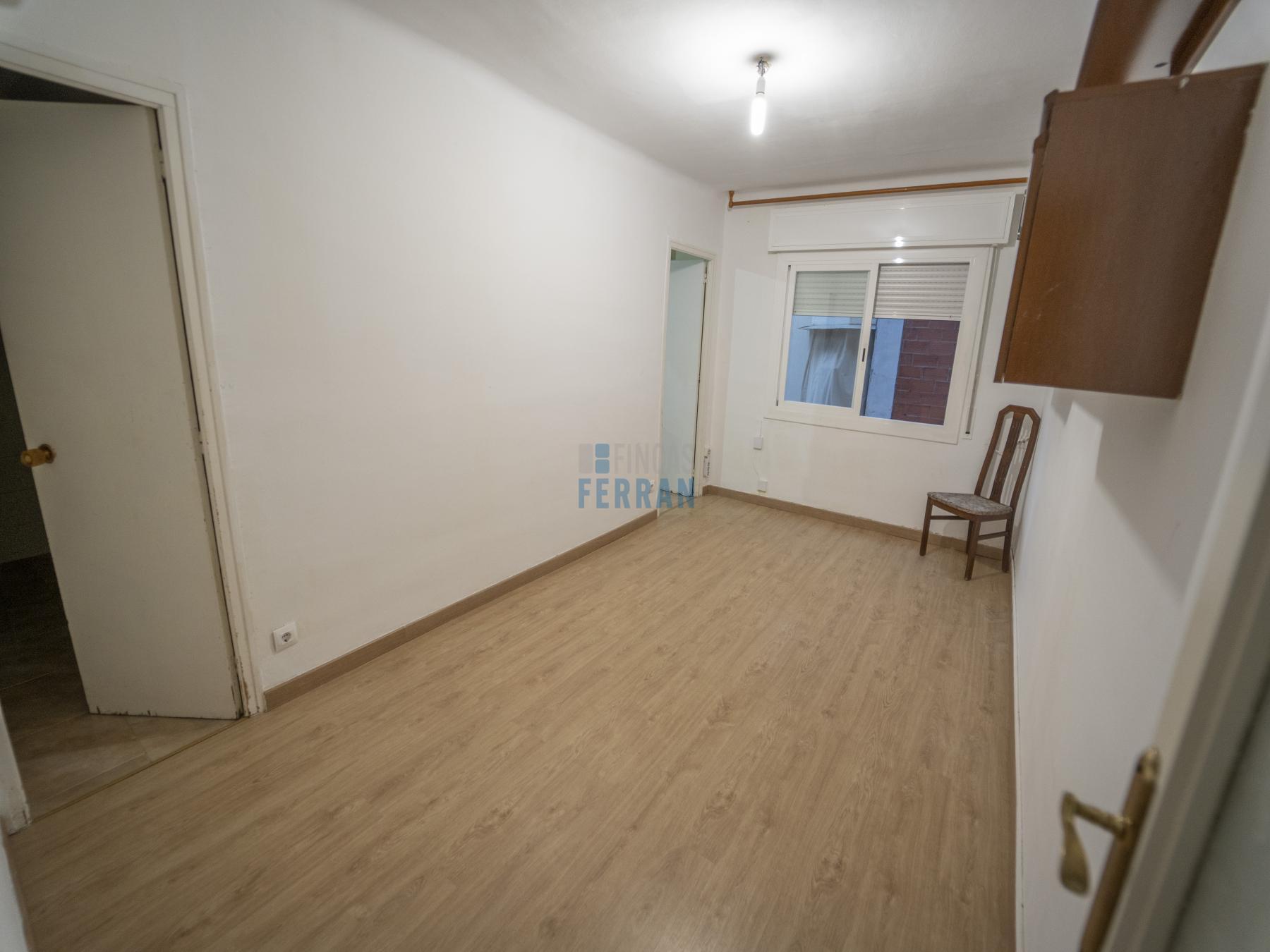 For sale of flat in Barcelona