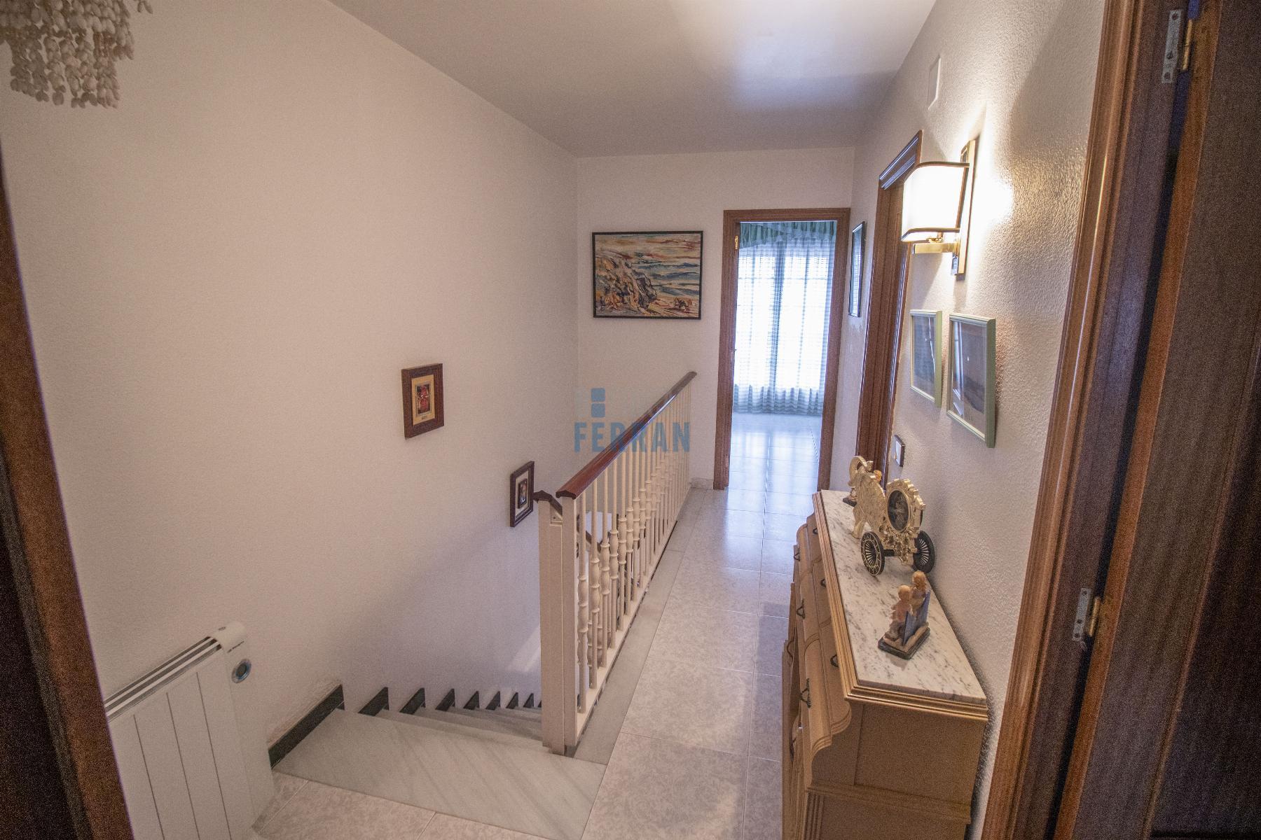 For sale of house in Coma - Ruga