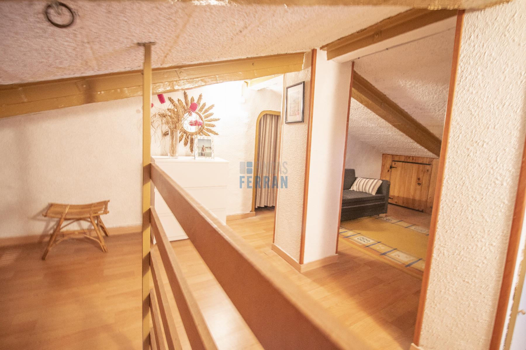 For sale of house in Coma - Ruga
