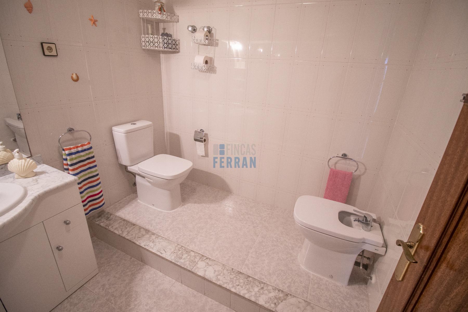 For sale of house in Coma - Ruga