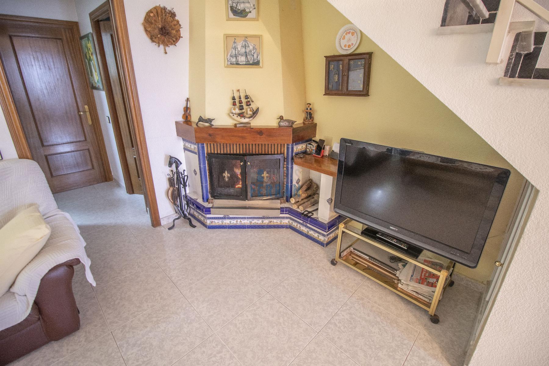 For sale of house in Coma - Ruga