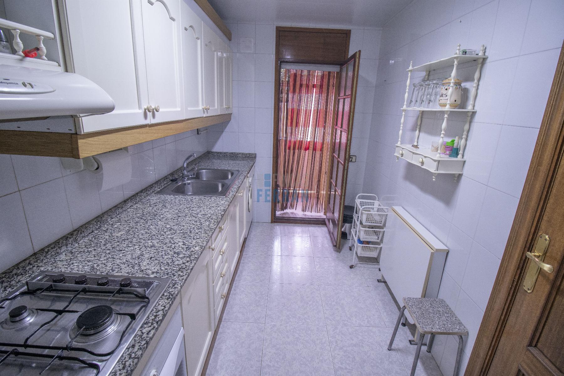 For sale of house in Coma - Ruga