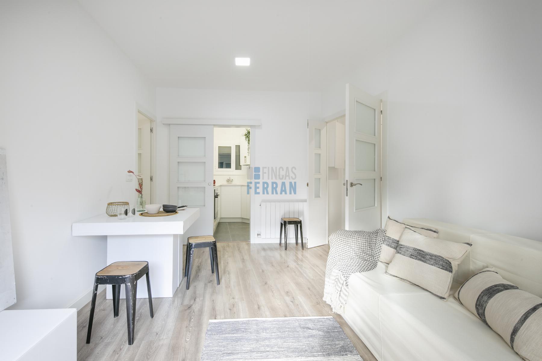 For sale of flat in Barcelona