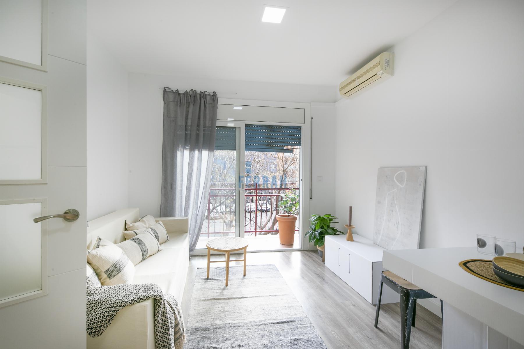 For sale of flat in Barcelona