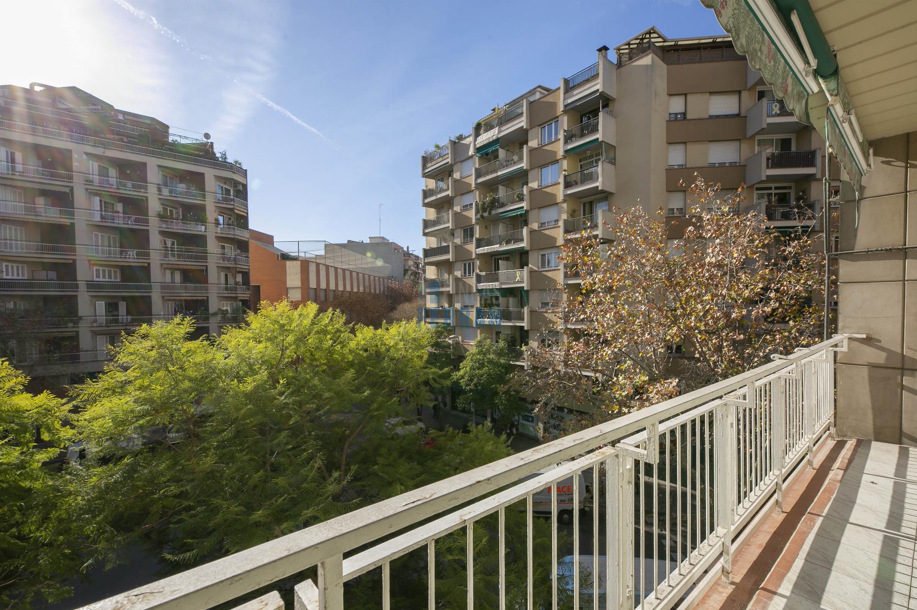 For sale of flat in Barcelona