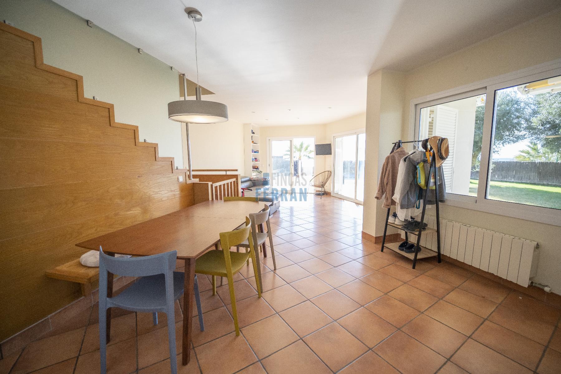 Venda de casa a Creixell