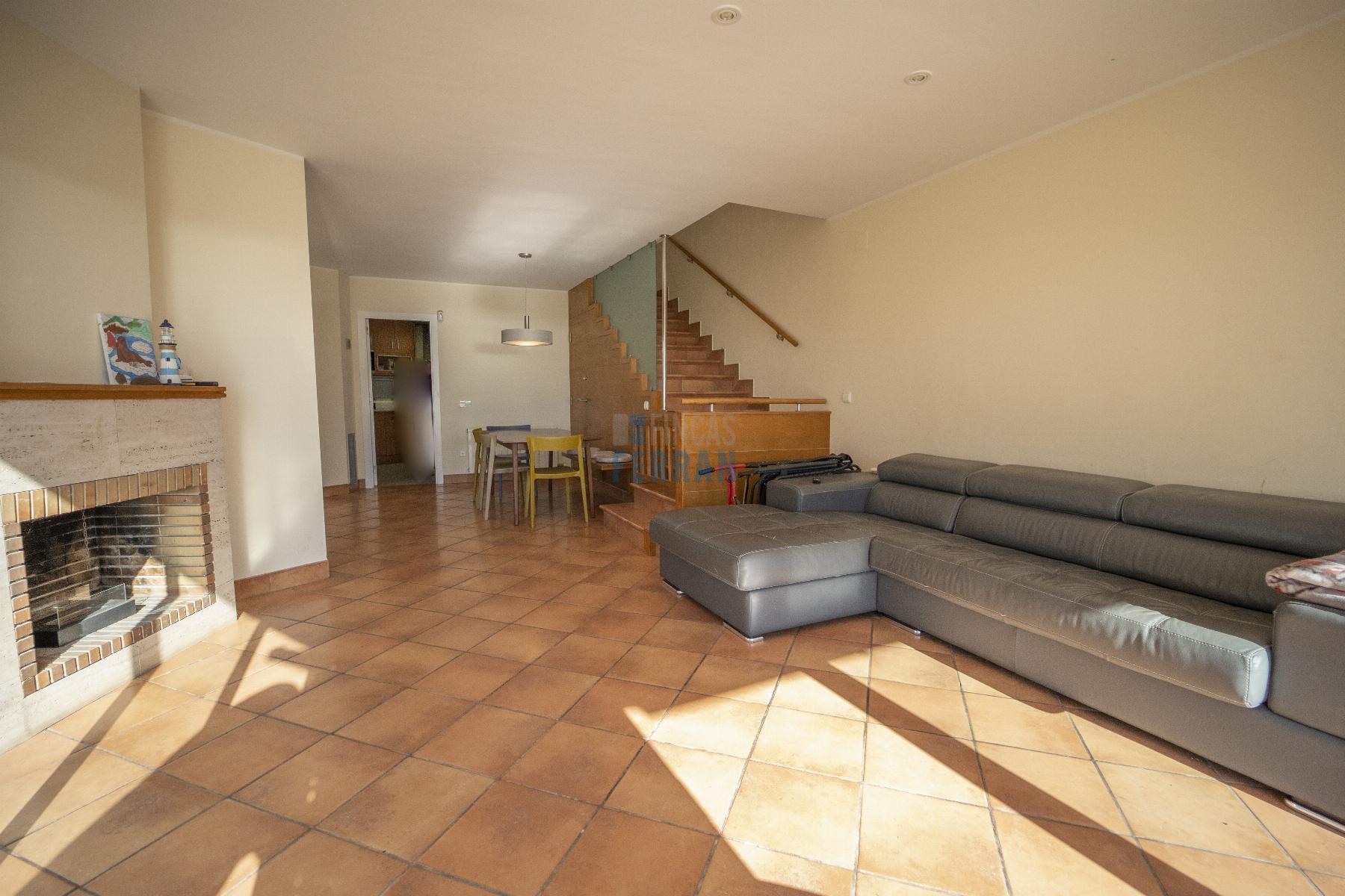 Venda de casa a Creixell