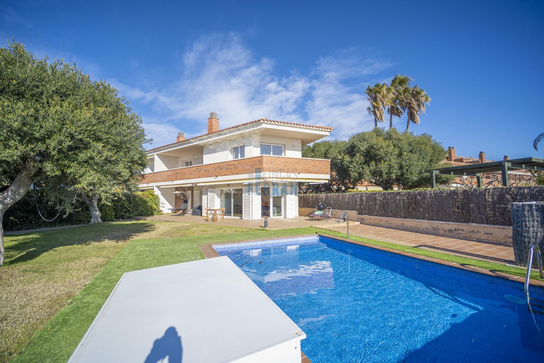 Venda de casa a Creixell