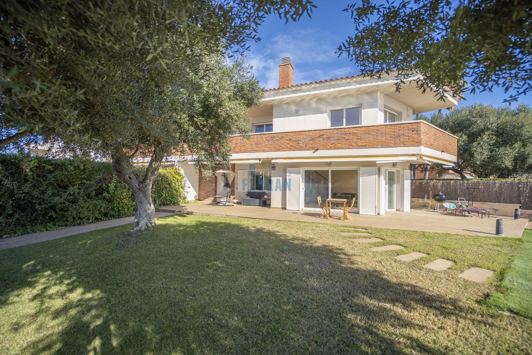 Venda de casa a Creixell