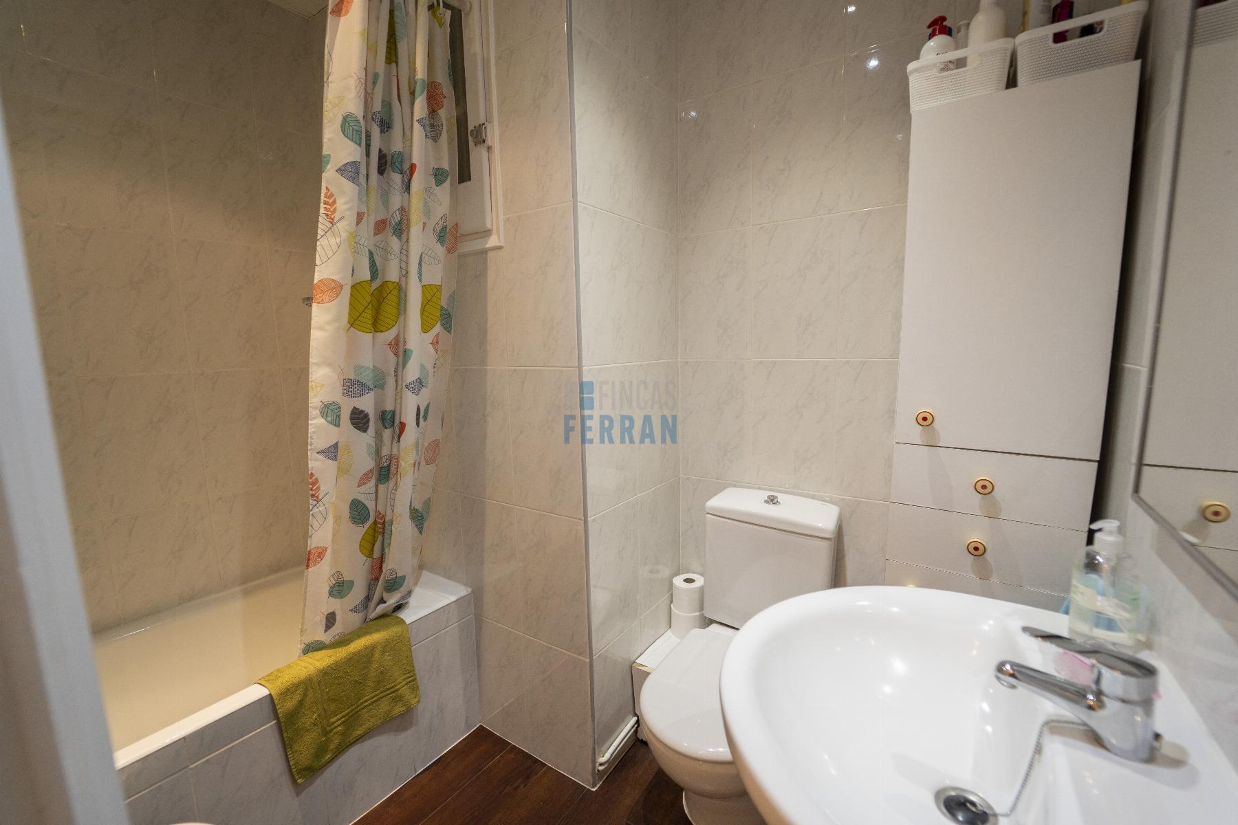 For sale of flat in Barcelona
