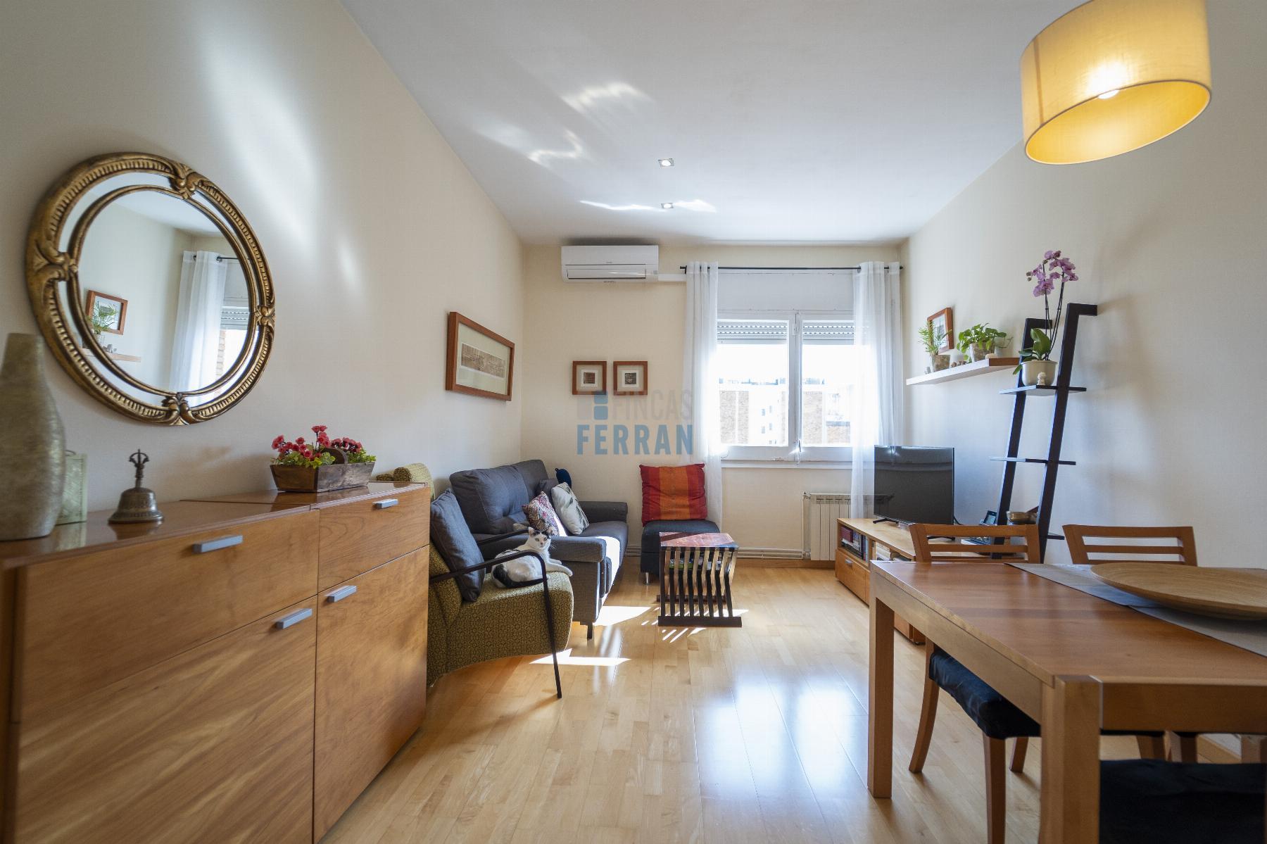 For sale of flat in Barcelona
