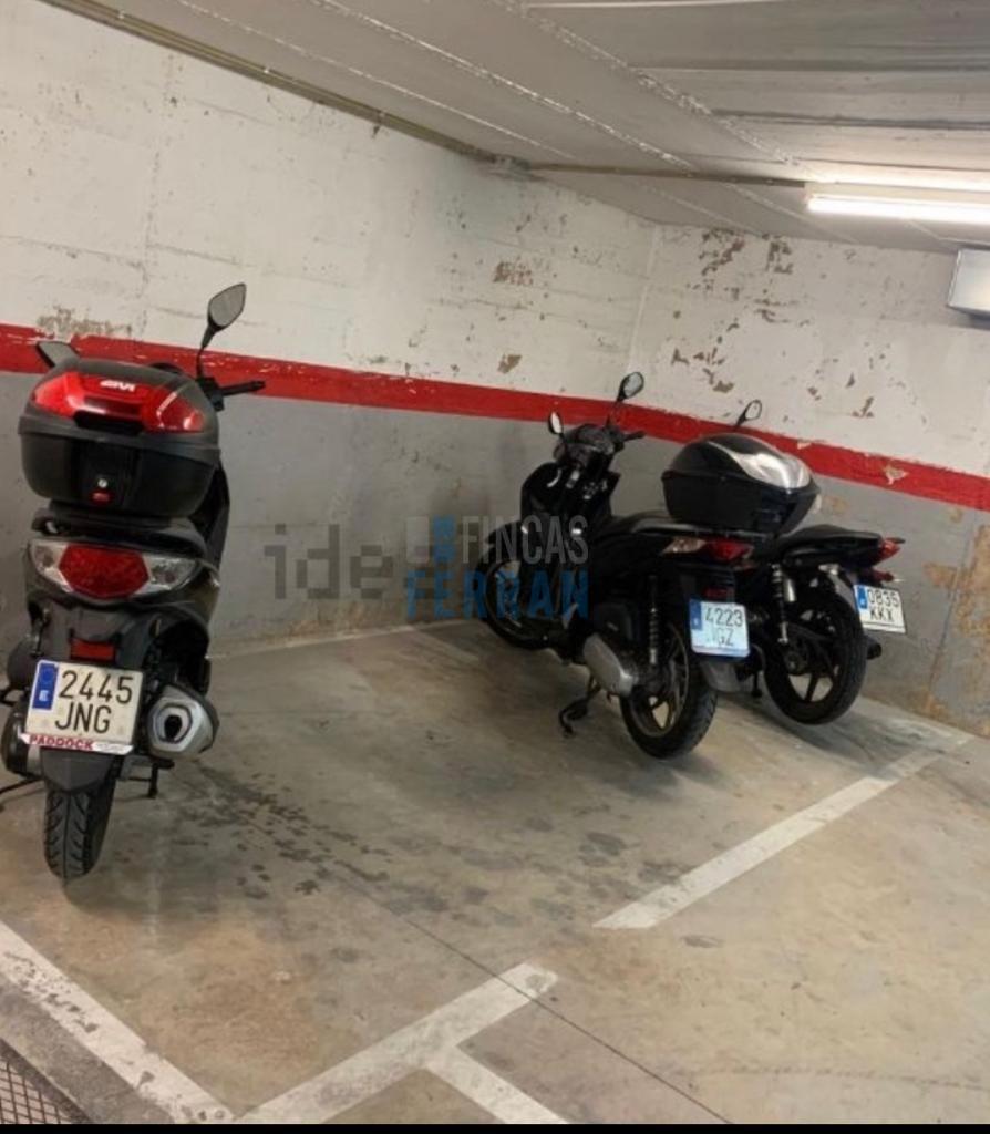 Vente de garage dans Barcelona