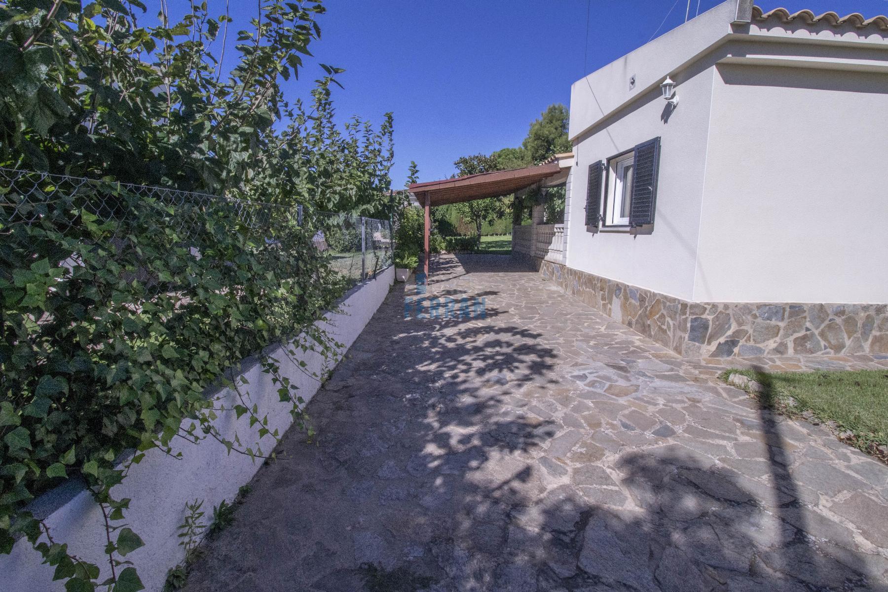 Venta de casa en Coma - Ruga