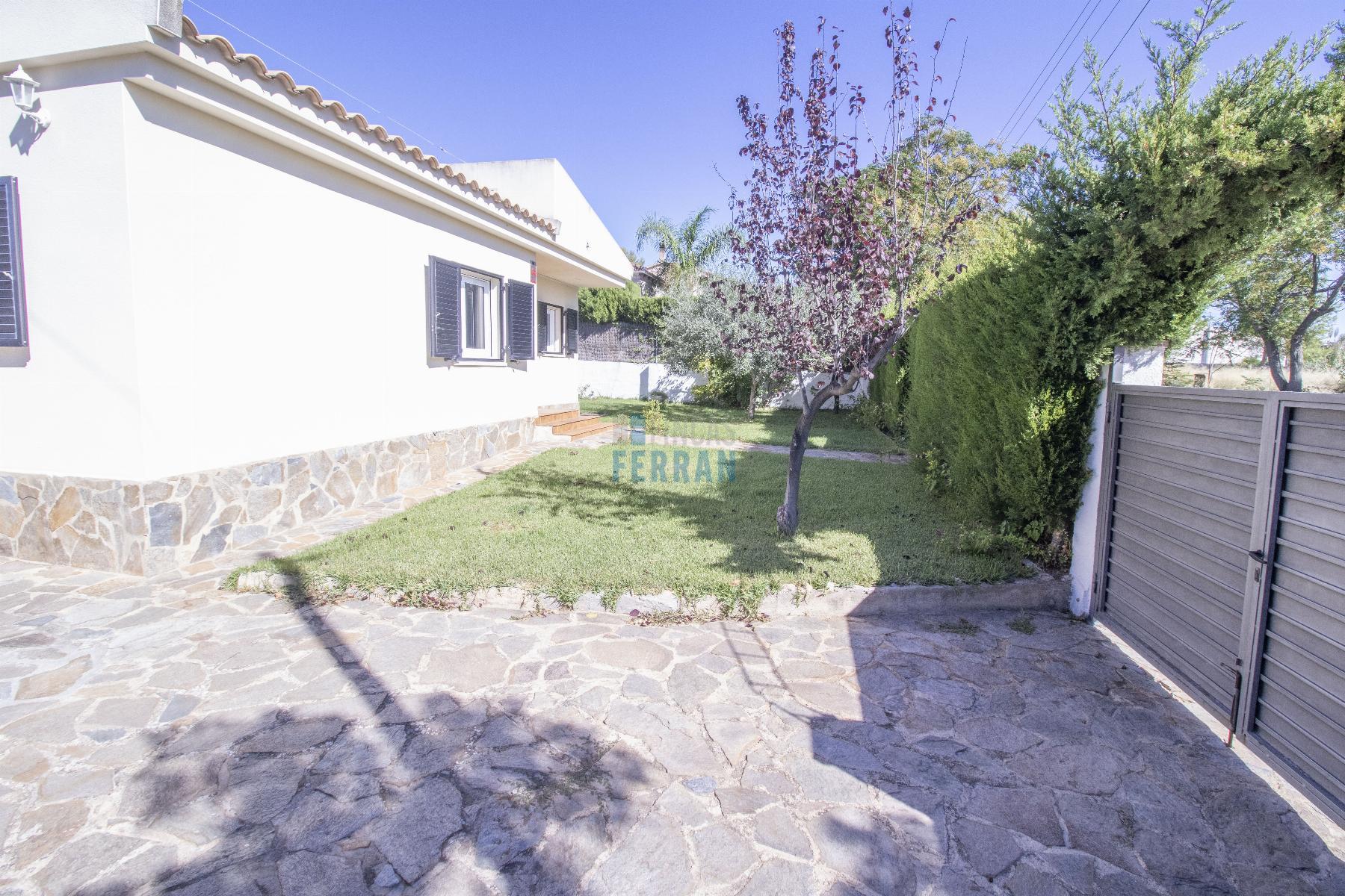 Venta de casa en Coma - Ruga