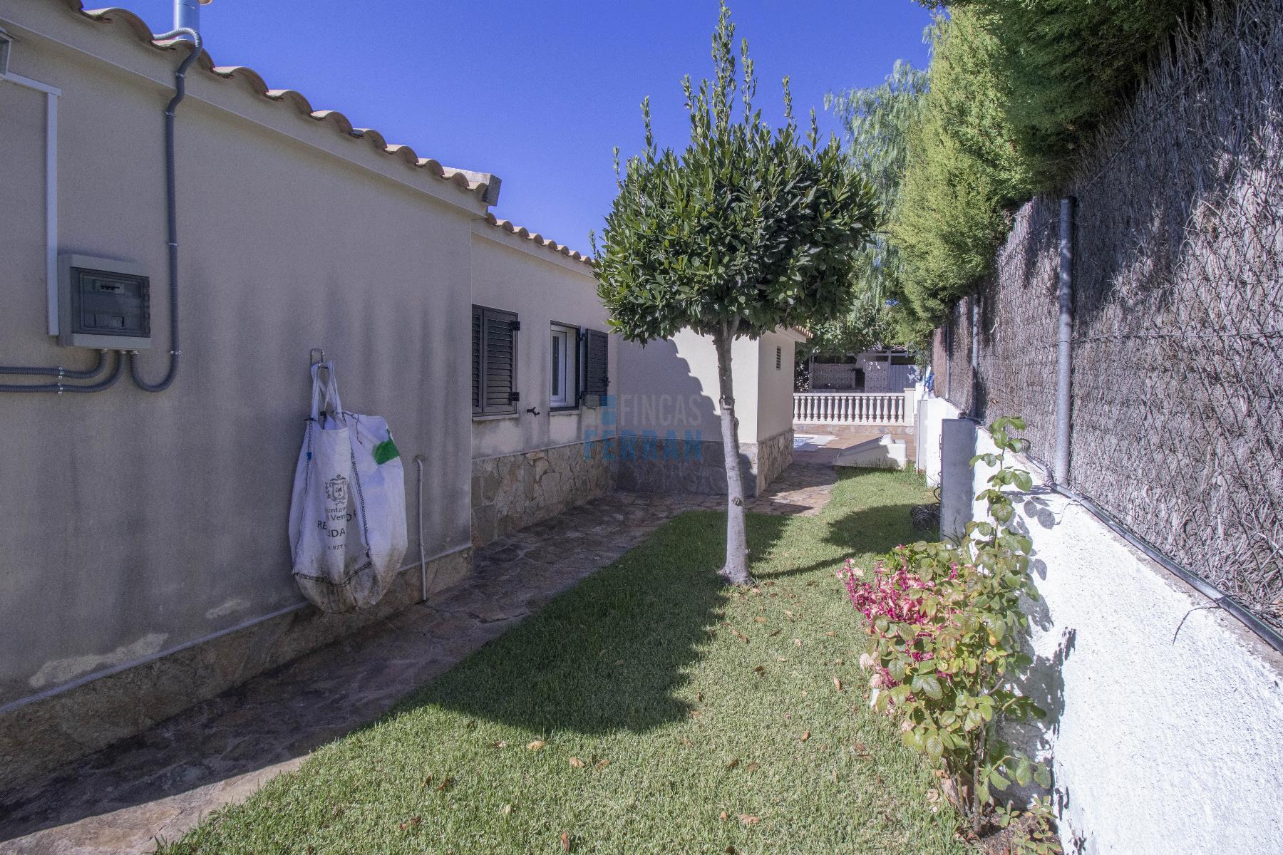 Venta de casa en Coma - Ruga