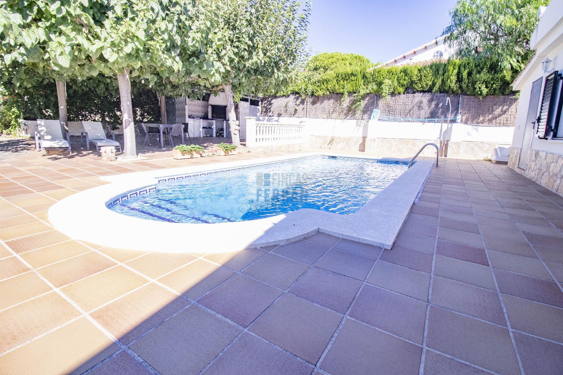 Venta de casa en Coma - Ruga