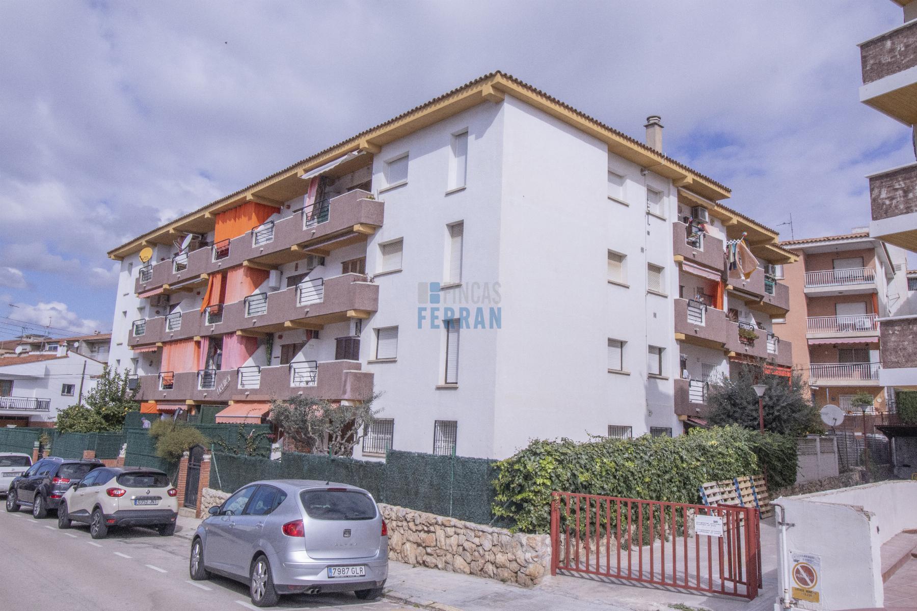 For sale of ground floor in Coma - Ruga