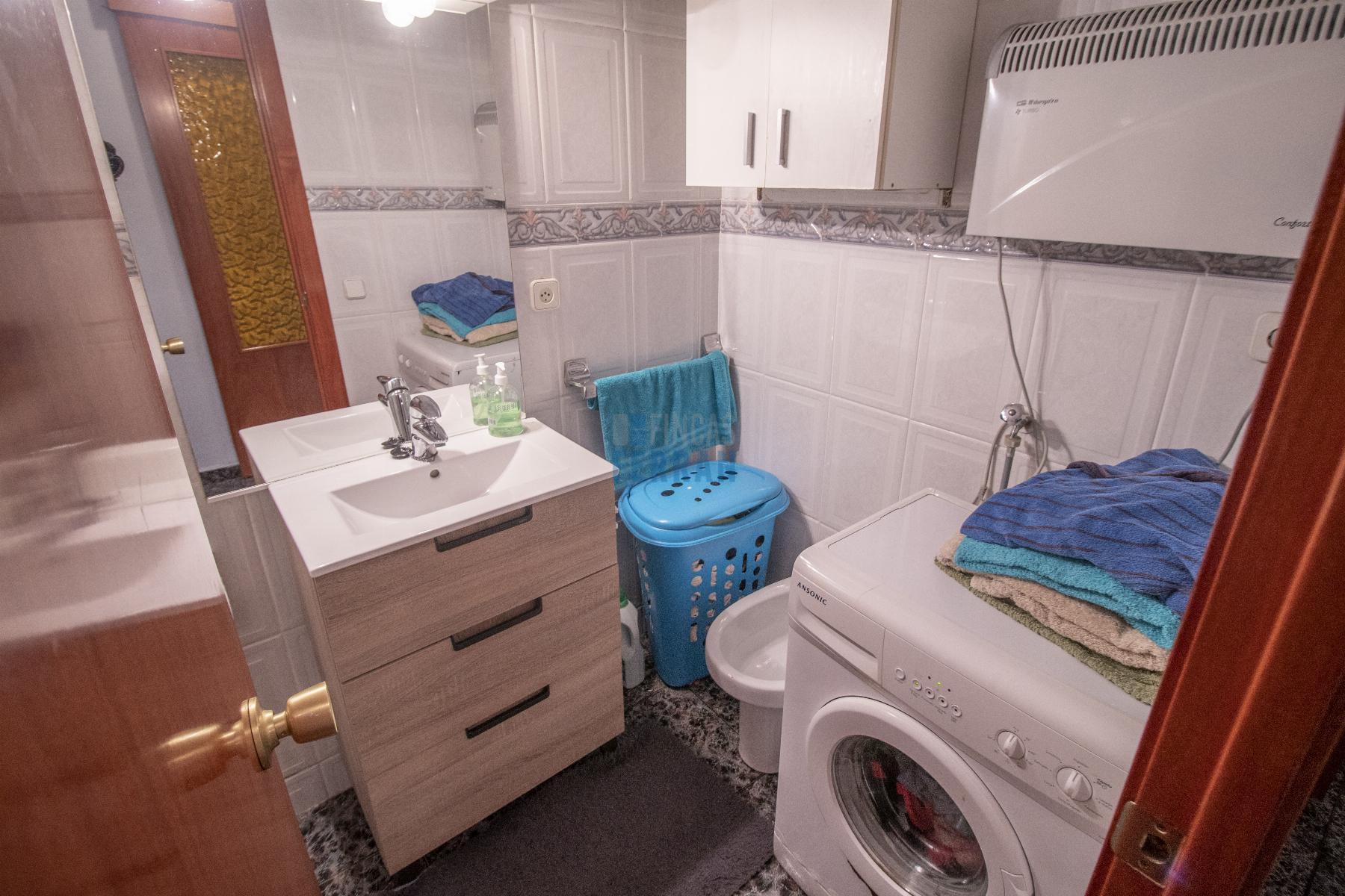 For sale of ground floor in Coma - Ruga