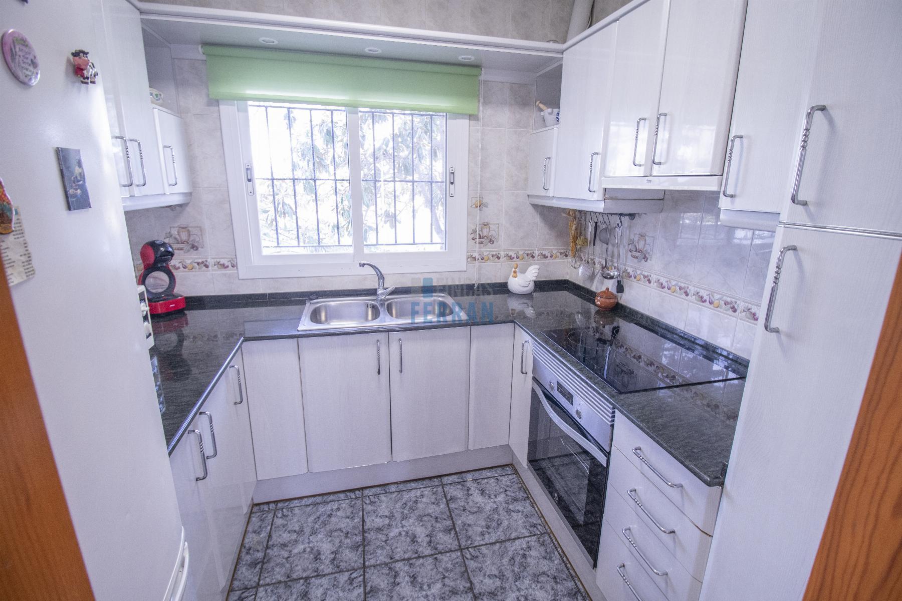 For sale of house in Coma - Ruga