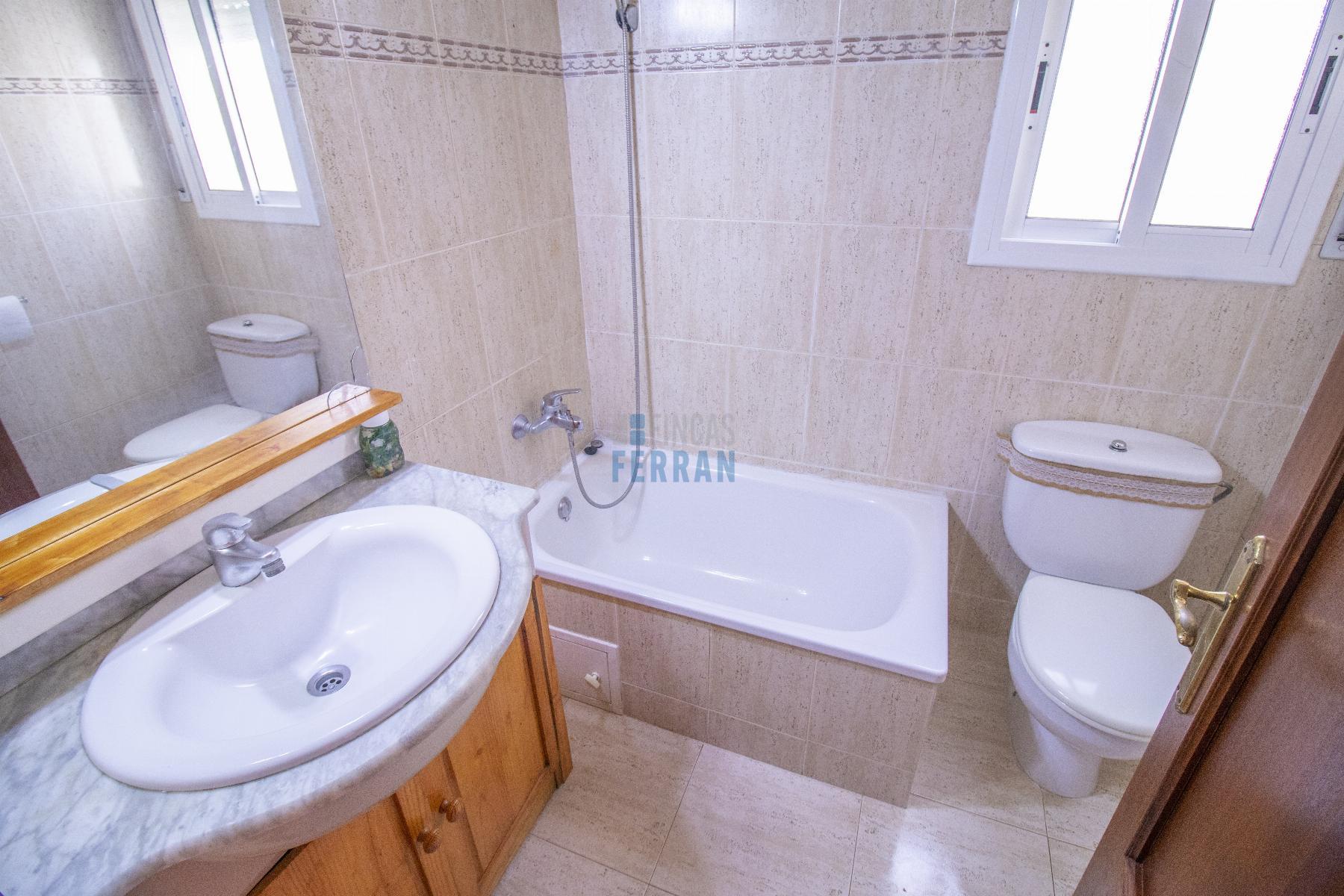 For sale of ground floor in Coma - Ruga