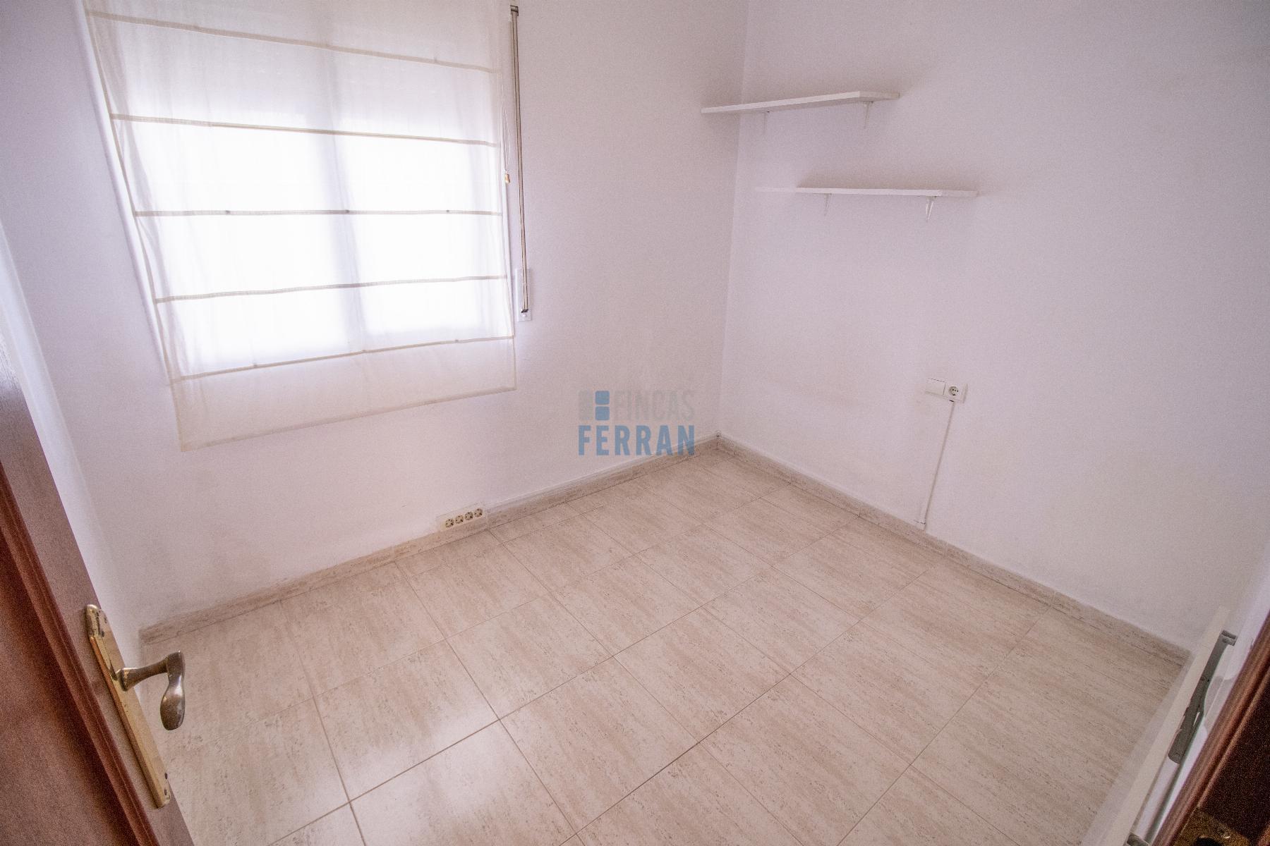 For sale of ground floor in Coma - Ruga