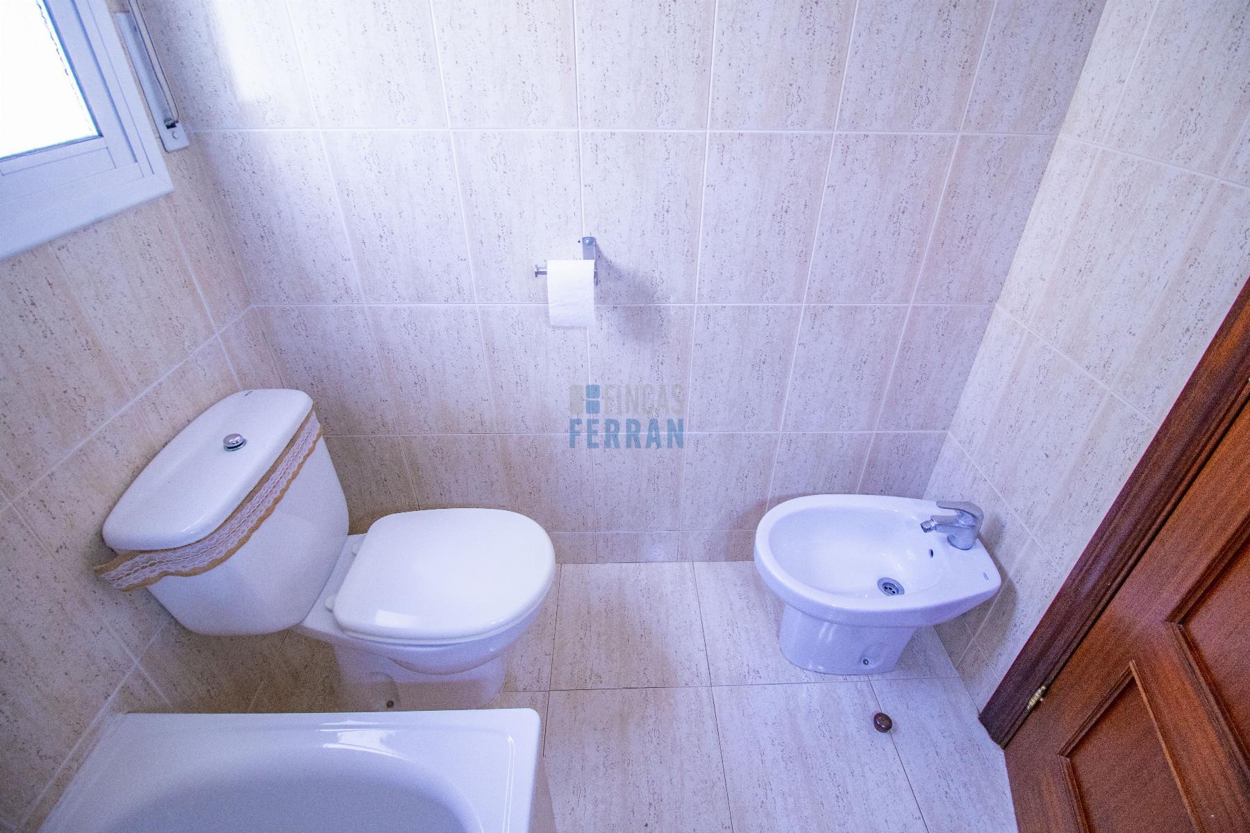 For sale of ground floor in Coma - Ruga
