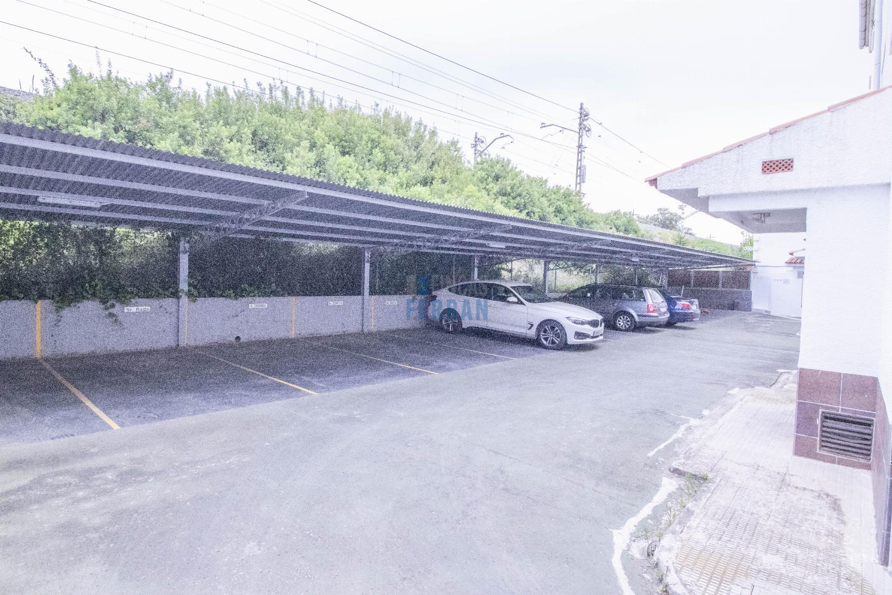 For sale of ground floor in Coma - Ruga