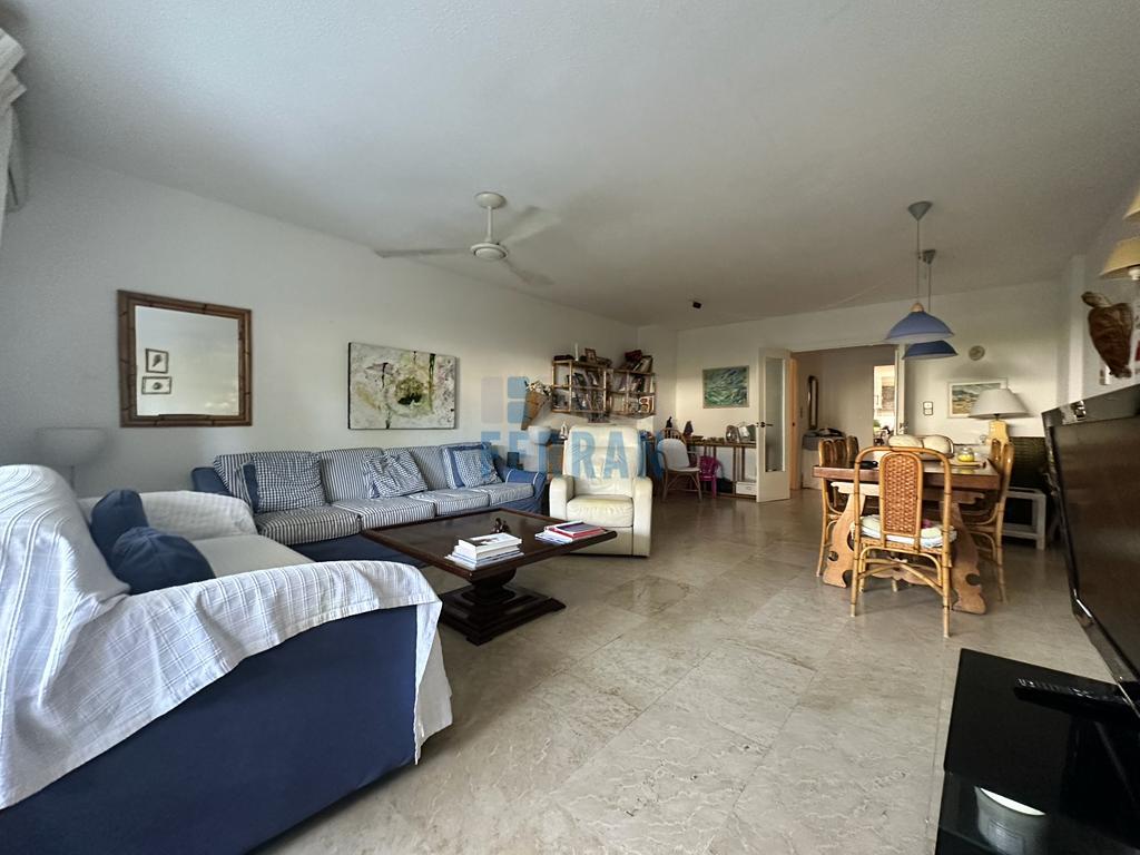 For sale of ground floor in Coma - Ruga