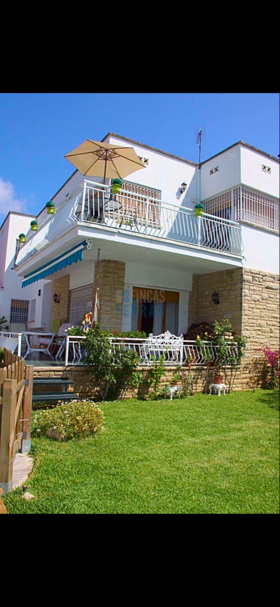 Venta de casa en Coma - Ruga