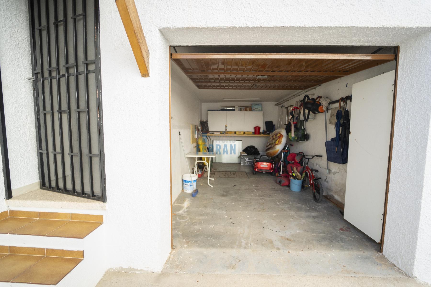 Venda de casa a Roda de Barà