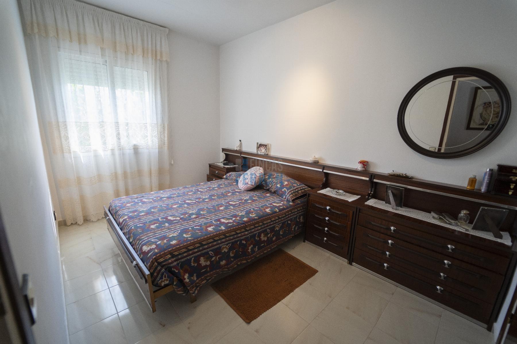 Venda de casa a Roda de Barà