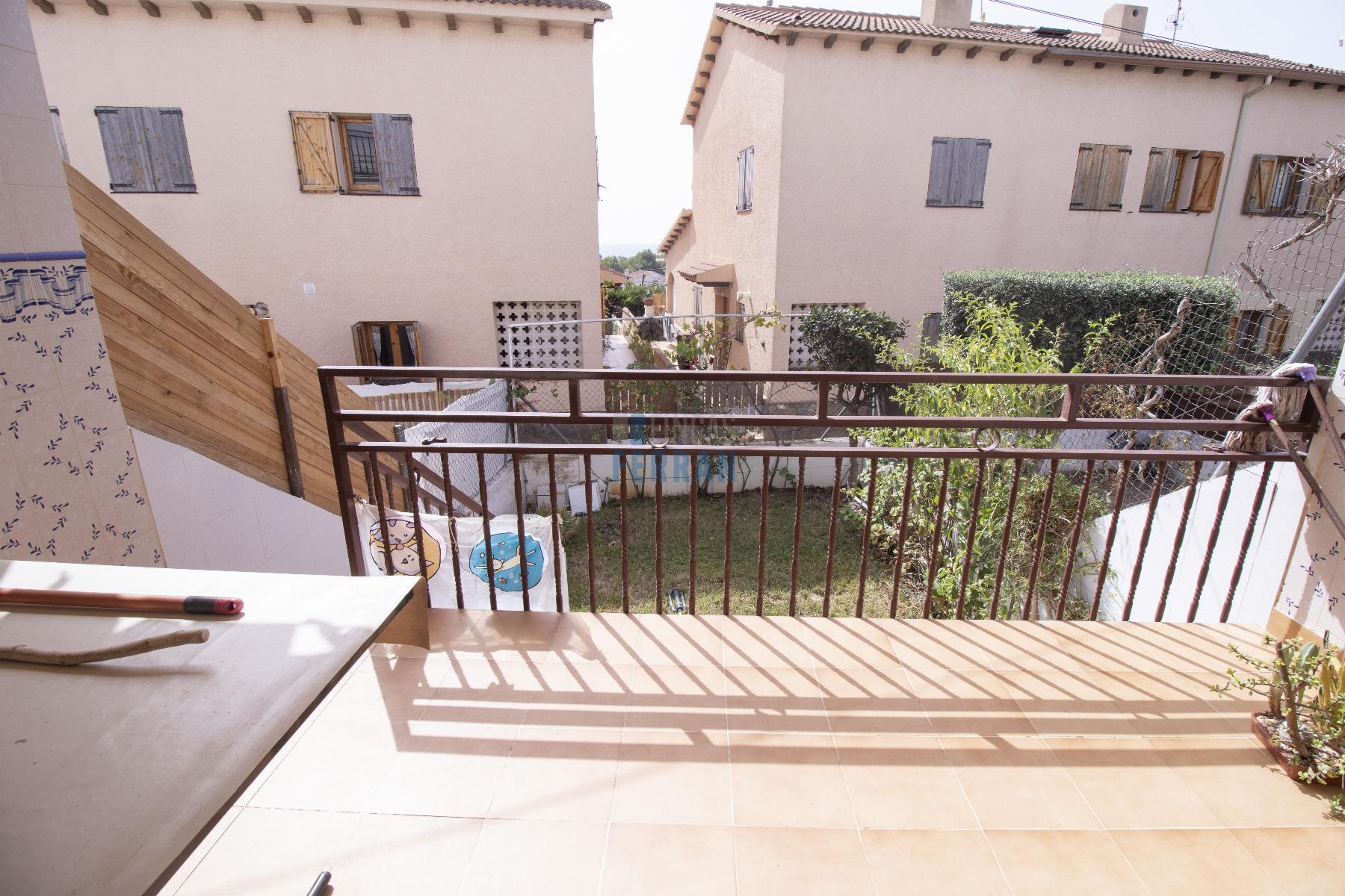 Venta de casa en Coma - Ruga