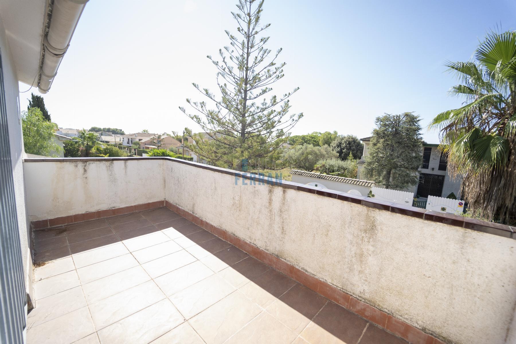 Venta de casa en Coma - Ruga