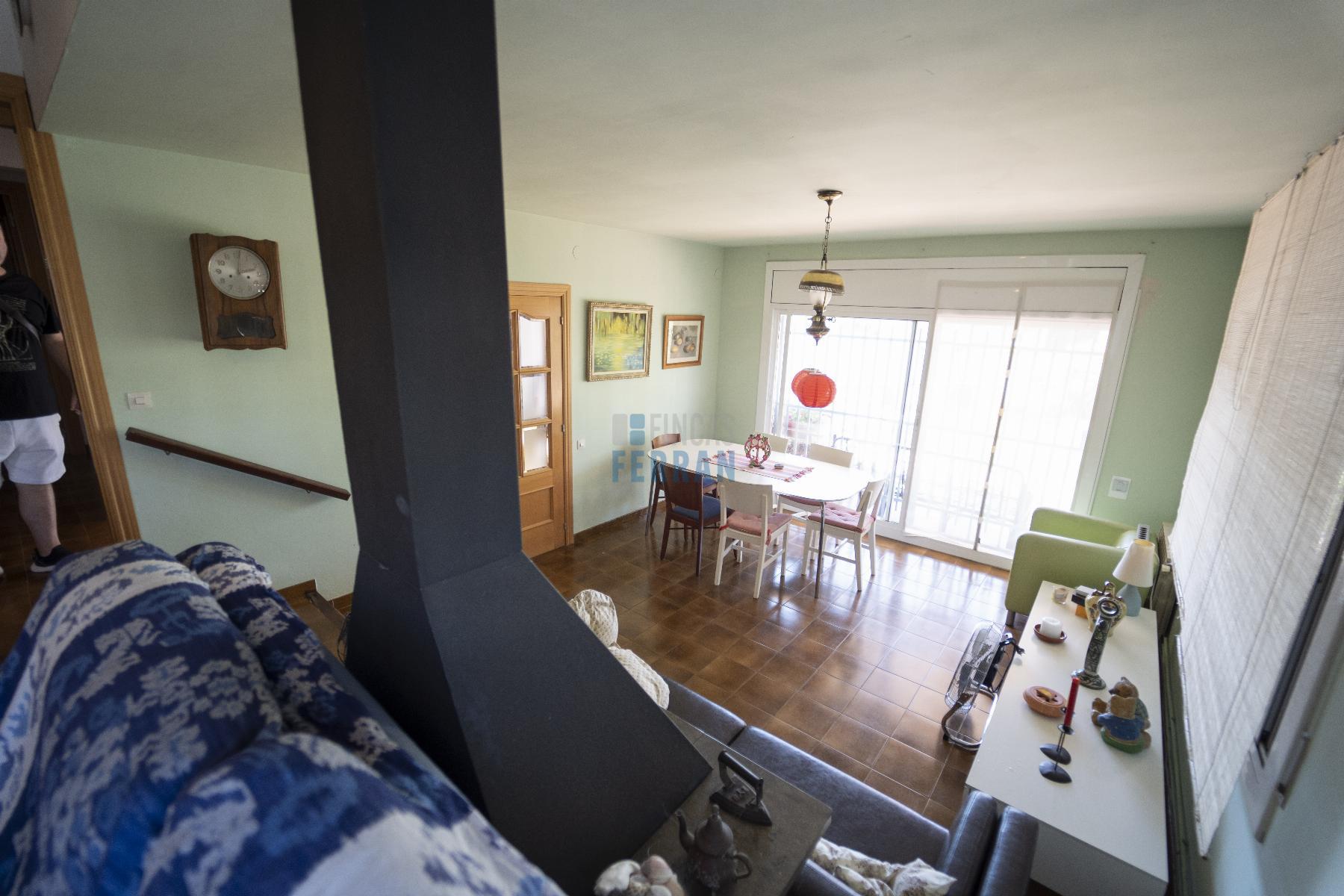 Venta de casa en Coma - Ruga