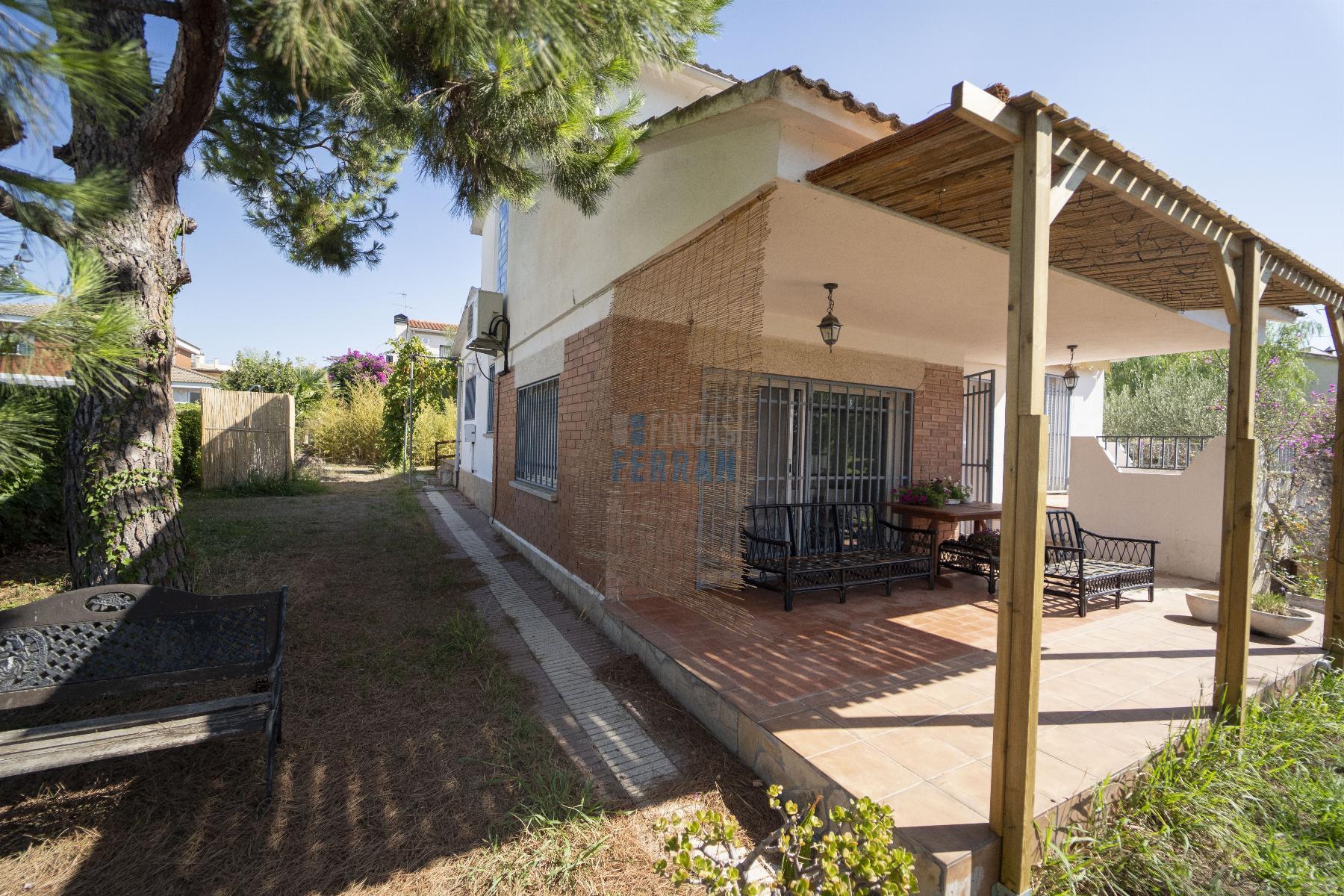 Venta de casa en Coma - Ruga