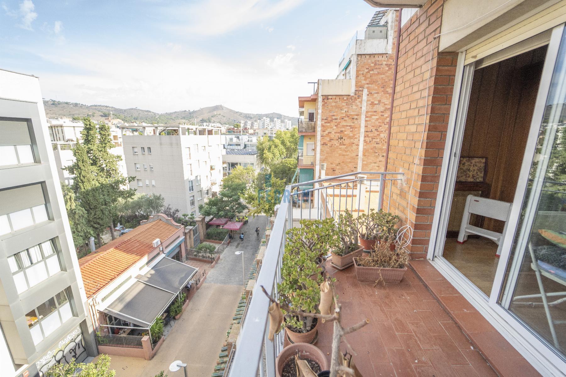 For sale of flat in Barcelona