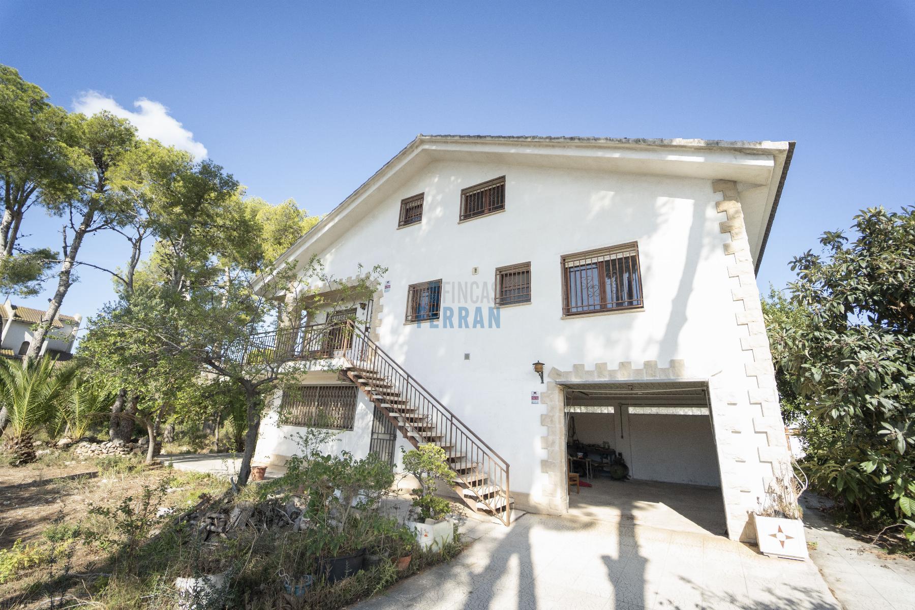 Venta de casa en Coma - Ruga